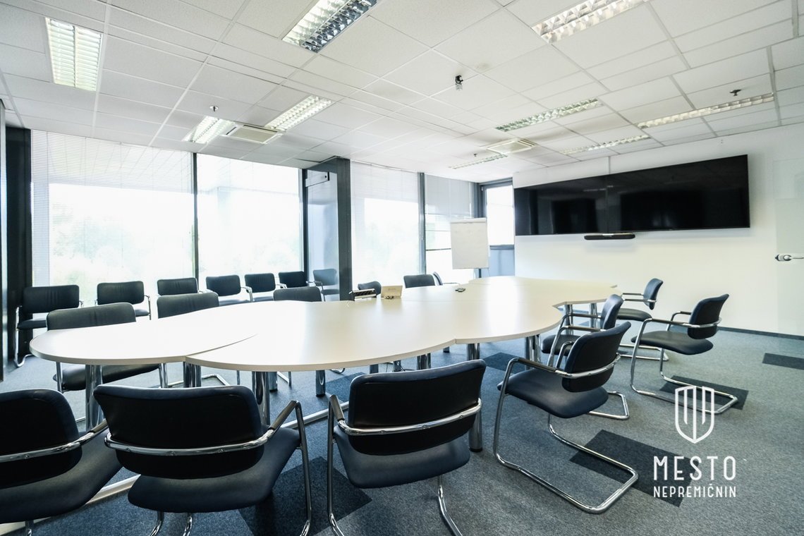Commercial space in a business building near Bežigrad – 5