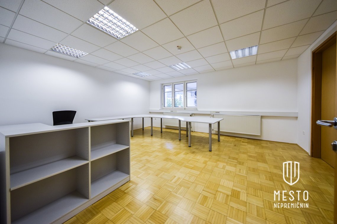 Poslovni prostori v industrijski coni Trzin – 9