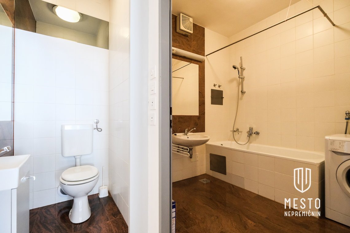 Štirisobno dupleks penthouse stanovanje v Zupančičevi jami – 7