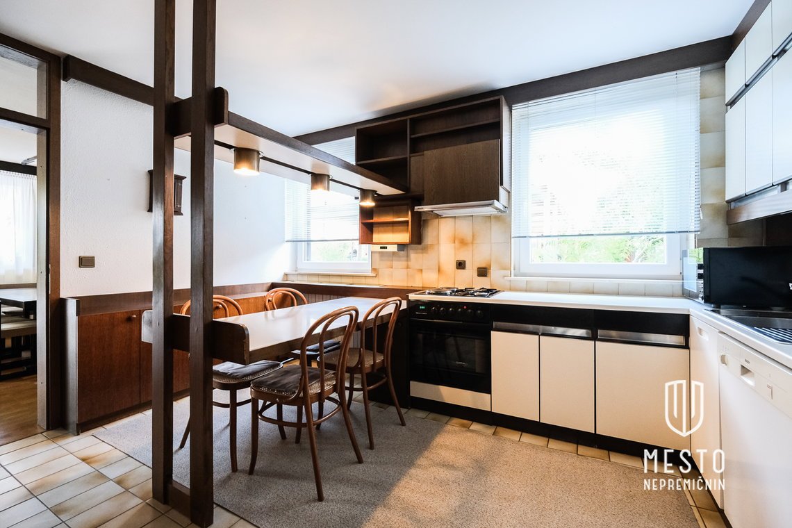 Spacious detached house in Stožice – 5