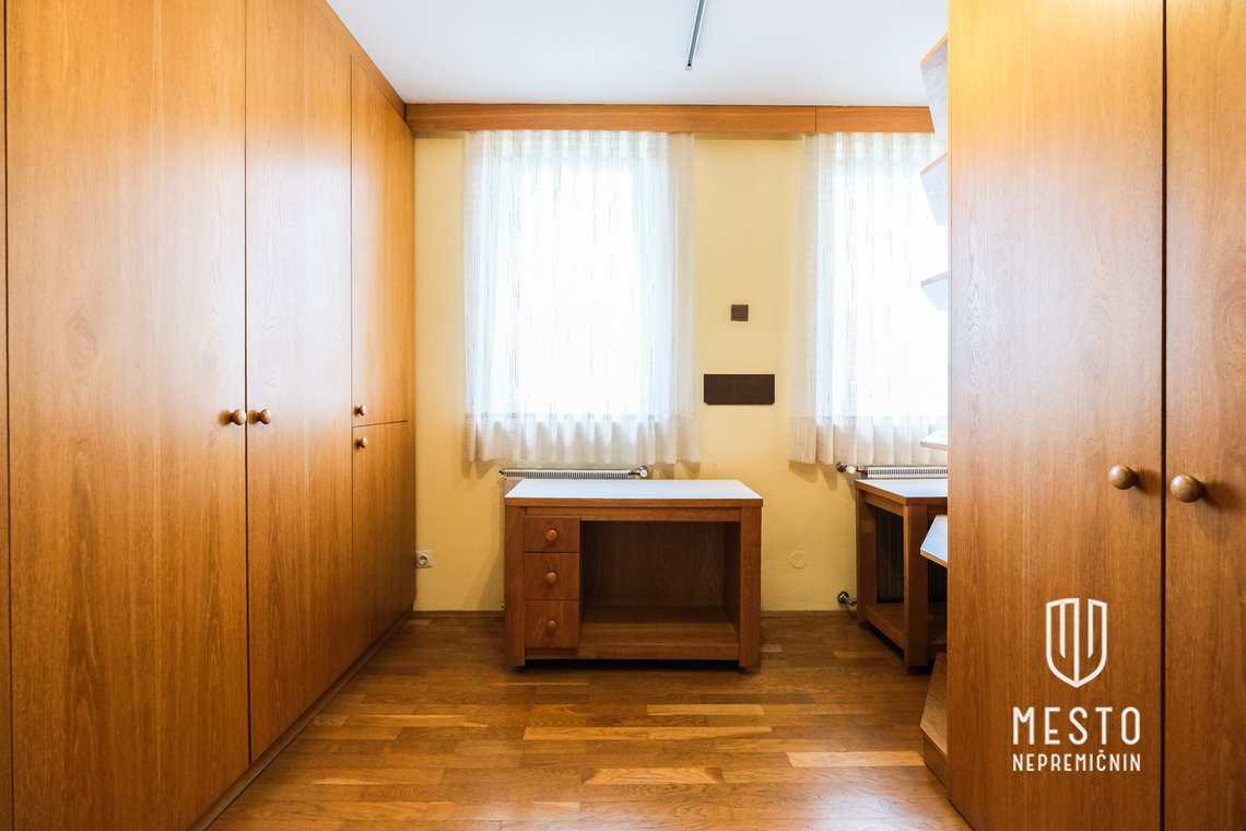 Spacious detached house in Stožice – 14